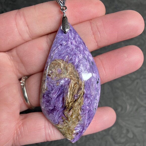 Ultra Chatoyant Charoite Tinaksite Pendant Stone Crystal Jewelry - Picture 4 of 10